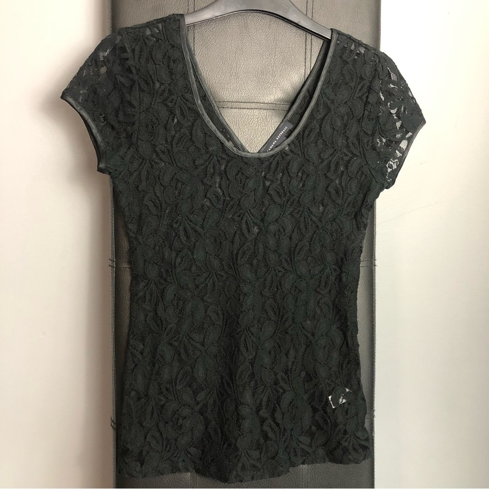 Banana Republic Floral Sheer Lace Crew Neck Top Size Petite S